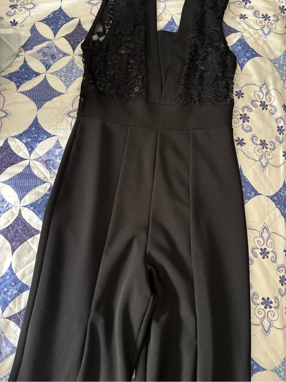 Sleeveless Black Lace V-Neck Jumpsuit